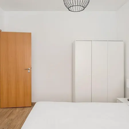 Joivy Central & Spacious Apt In Porto Exterior photo